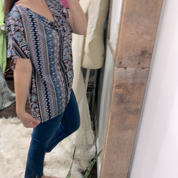 Liz Claiborne career floral top size large - Picture 3 of 6